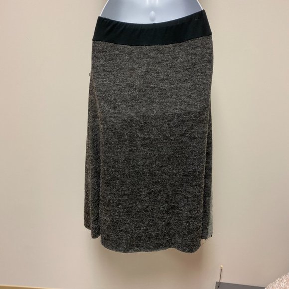 SAGA 2 piece Sweater Skirt set‎ size 0 NWT - Picture 15 of 16